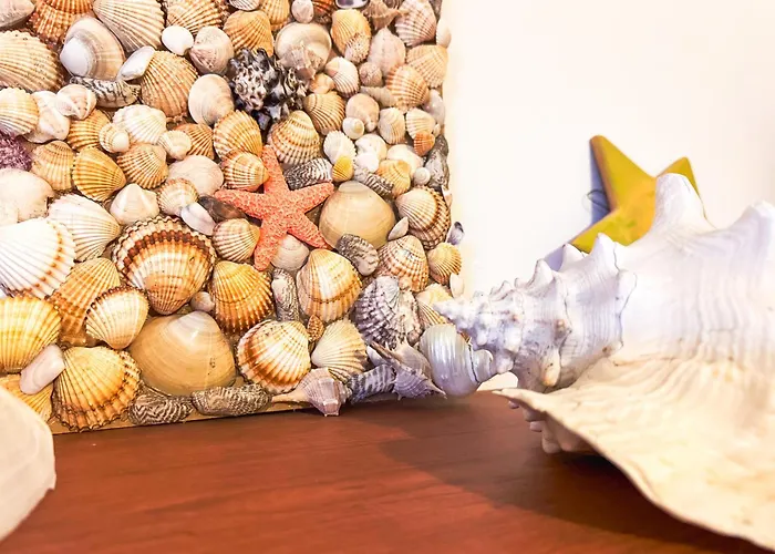 A Schiera Su Due Livelli Con Giardino Metaponto