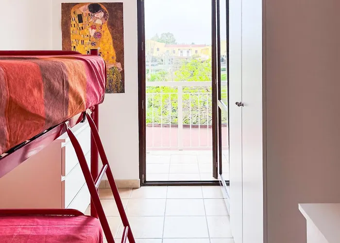 A Schiera Su Due Livelli Con Giardino Metaponto